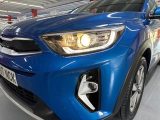 KIA Stonic 1.0 MHEV Drive
