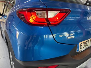 KIA Stonic 1.0 MHEV Drive