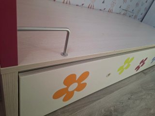 Cama infantil con cama nido