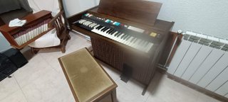 Órgano Alton con Mueble y Banqueta