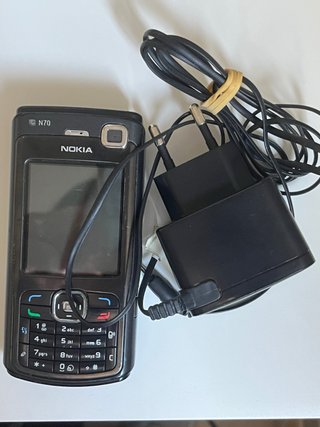 Nokia N70 3G con caricabatterie