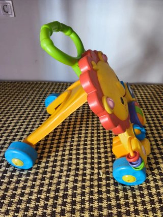 Correpasillos León Fisher-Price