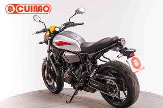 YAMAHA XSR 700