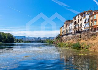 Chalet en venta en Móra d´Ebre