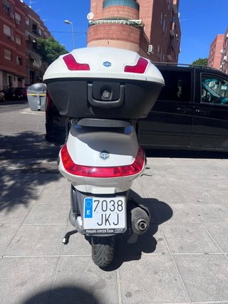 Piaggio X Evo 125