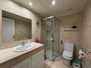 Piso en venta en Los Arqueros-Puerto del Almendro en Benahavís