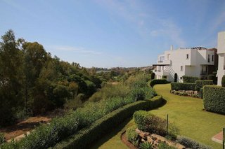 Piso en venta en Los Arqueros-Puerto del Almendro en Benahavís