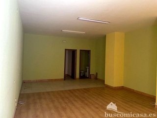 Local comercial en venta en Centro Ciudad en Linares