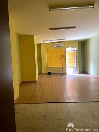 Local comercial en venta en Centro Ciudad en Linares