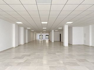 Oficina en alquiler en Centro en Almería
