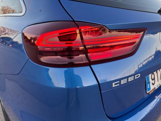 KIA Tourer 1.0 T-GDI  Drive