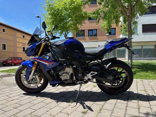 BMW S1000R