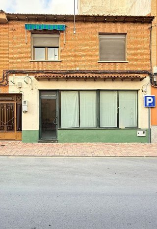 Casa adosada en venta en Madridejos