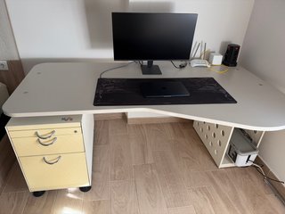 Mesa de Oficina con Cajonera