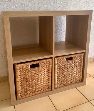Estantería de Madera con 2 Cestas de Mimbre