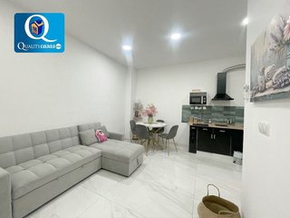 Local comercial en venta en Carolinas Bajas en Alicante