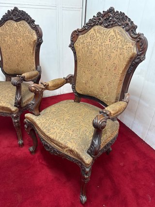Par de Sillas Antiguas Estilo Luis XV