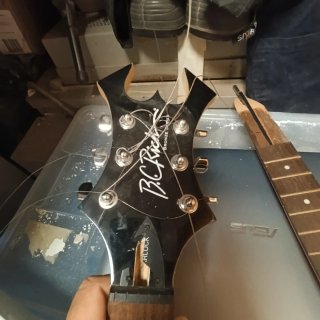 Cuerpo Guitarra Eléctrica  BC rich Tiene golpes