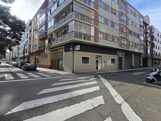 Local comercial en venta en Arrabal en Zaragoza