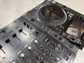 2x Pioneer DJ CDJ-2000NXS2 + DJM-900NXS2