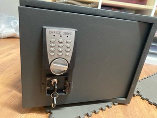 Caja Fuerte Cobra Office 300-P Negra