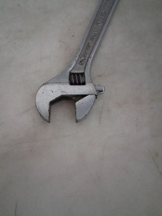 Llave inglesa IREGA 10 pulgadas