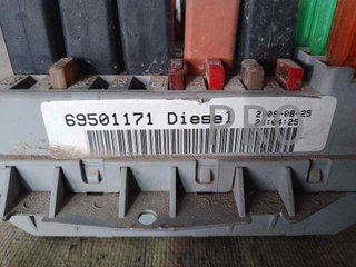 CAJA RELES / FUSIBLES IVECO DAILY CAMIÓN 69501171 179915