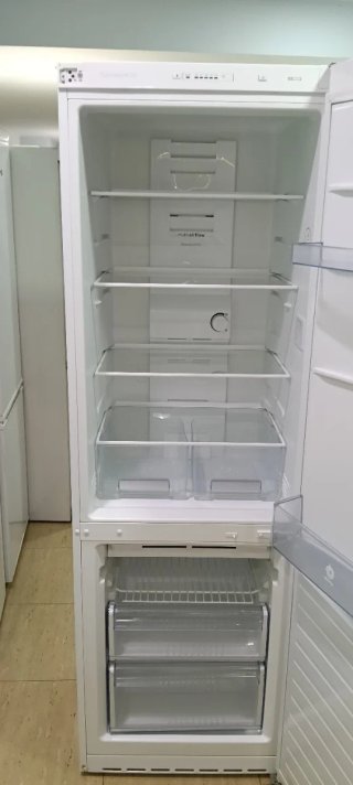 NEVERA COMBI BALAY NO FROST ENERGÍA A+