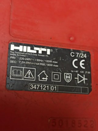Cargador y 2 Baterías Hilti