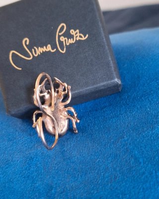 Anillo doble Escarabajo Edición limitada.Suma Cruz