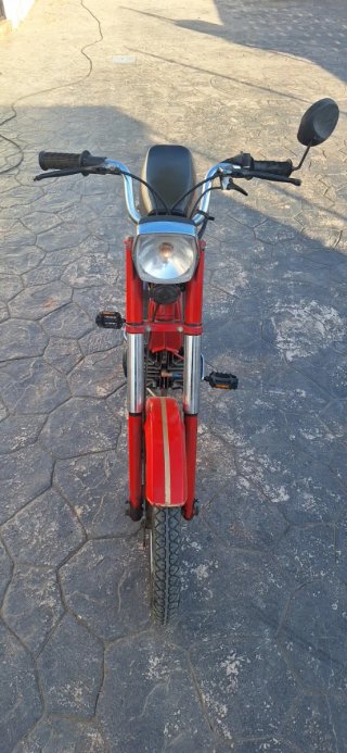 Derbi Variant Roja