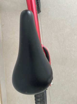 Bicicleta de equilibrio marca Vitus. Super ligera.