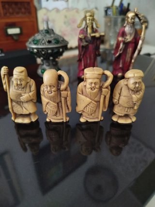 Estatuillas chinas, okimonos