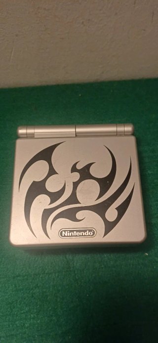 Nintendo Game Boy Advance SP Tribal