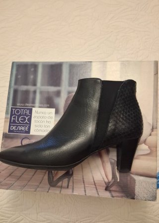 Botines de Piel Negros Desireé