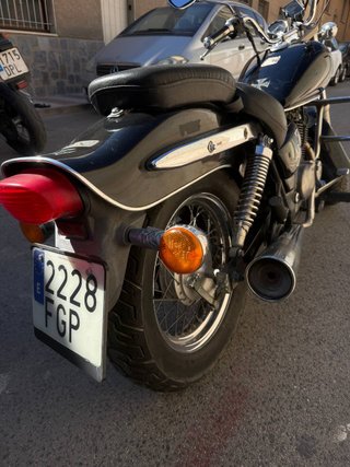 Suzuki Marauder GZ 125cc 2006 custom 57.000 km