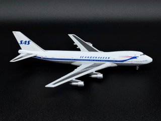 Maqueta Avión Boeing 747 SAS Scandinavian 1:400