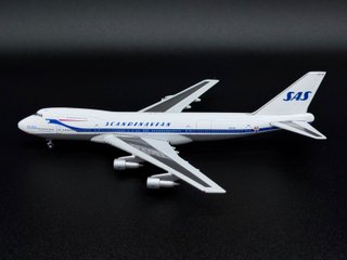 Maqueta Avión Boeing 747 SAS Scandinavian 1:400