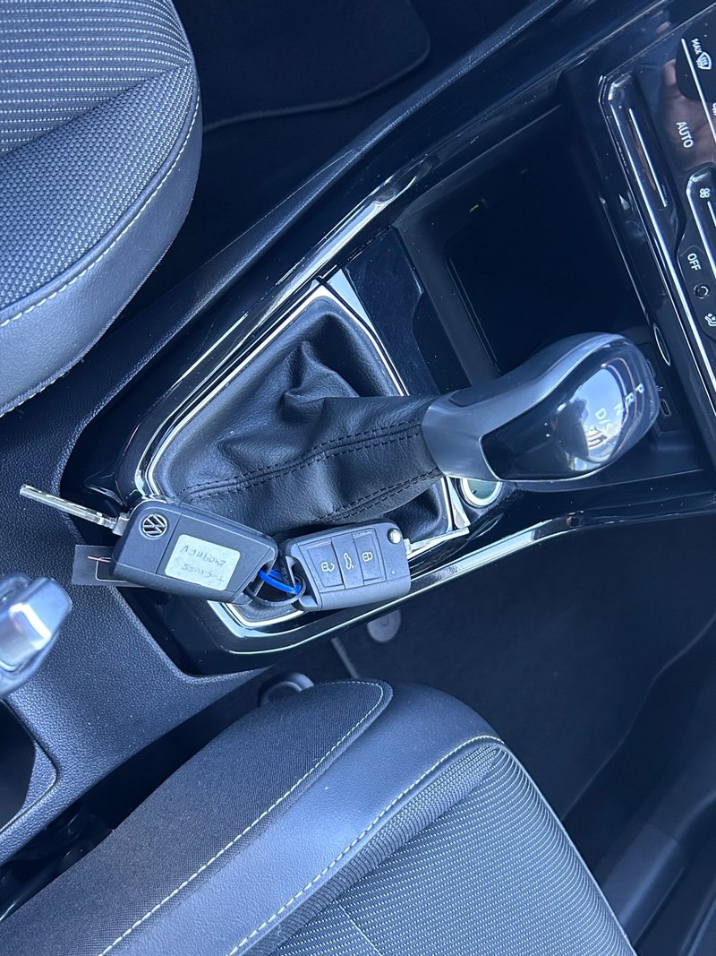 Volkswagen T-Cross 2023, foto 18