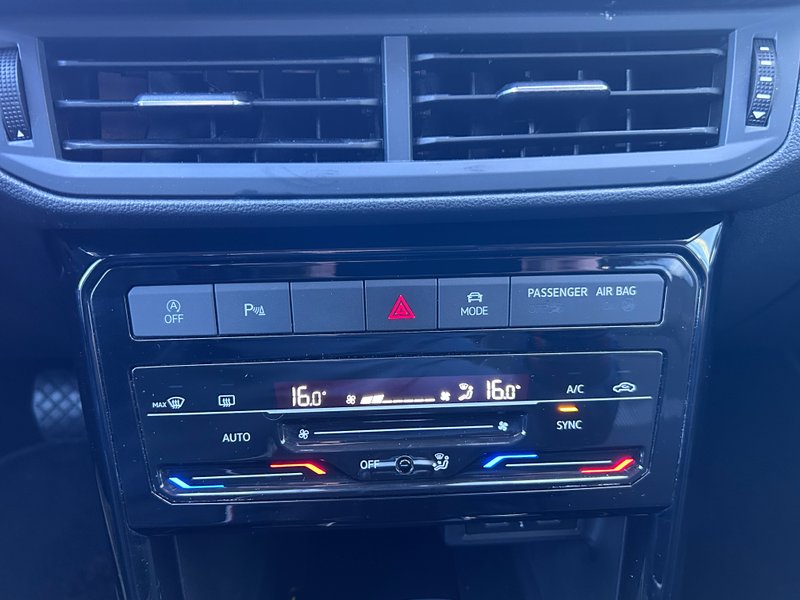 Volkswagen T-Cross 2023, foto 17