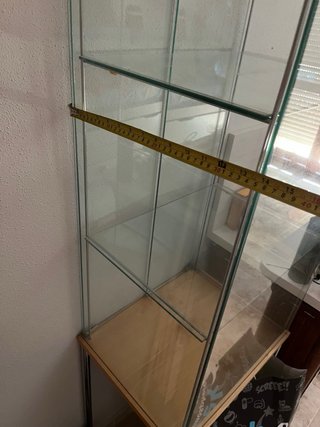 Vitrina Ikea de Cristal y Madera