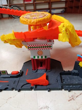 Pista Hot Wheels City Pizza Slam.Cobra attack