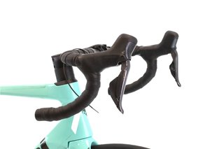 Bicicleta Bianchi Specialissima Comp Di2 12V t.58 Reacondicionada