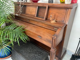 Piano Vertical Baldwin Hamilton