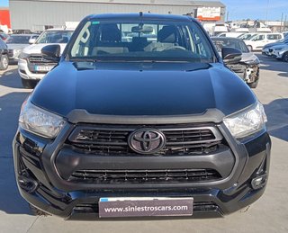 Toyota Hilux 2.4CC 150CV DIESEL MANUAL 4WD 2023