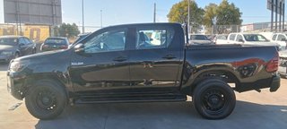 Toyota Hilux 2.4CC 150CV DIESEL MANUAL 4WD 2023