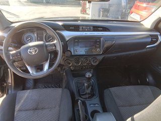 Toyota Hilux 2.4CC 150CV DIESEL MANUAL 4WD 2023
