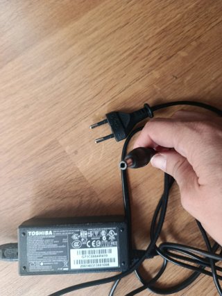 Cargador Toshiba Portátil