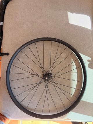 Horquilla Lefty 110mm con rueda carbono