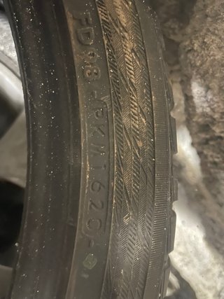 Neumáticos de Invierno Yokohama 265/35 R20
